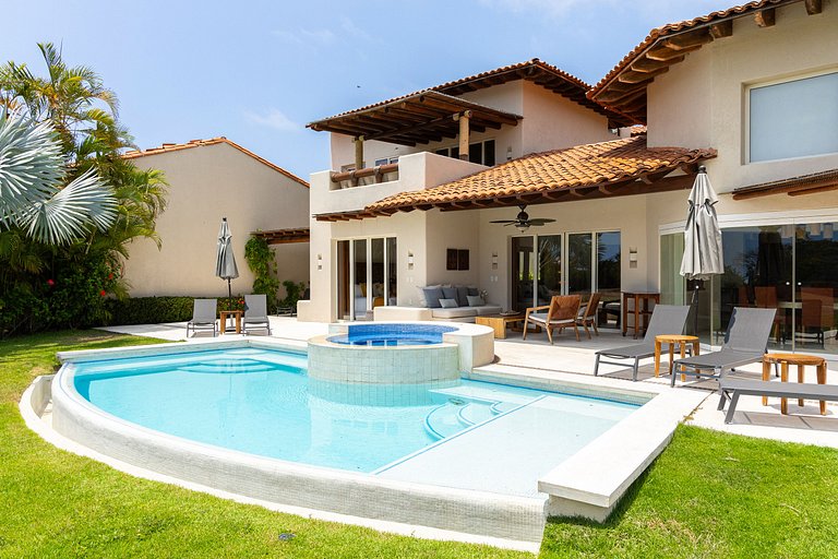 Palmas. Beautiful house in Punta Mita.