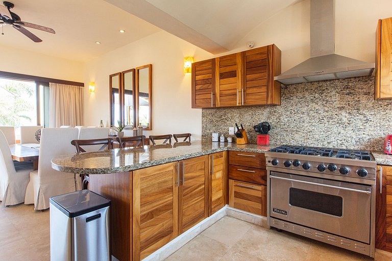 2 floors Condo, Beachfront, Perico