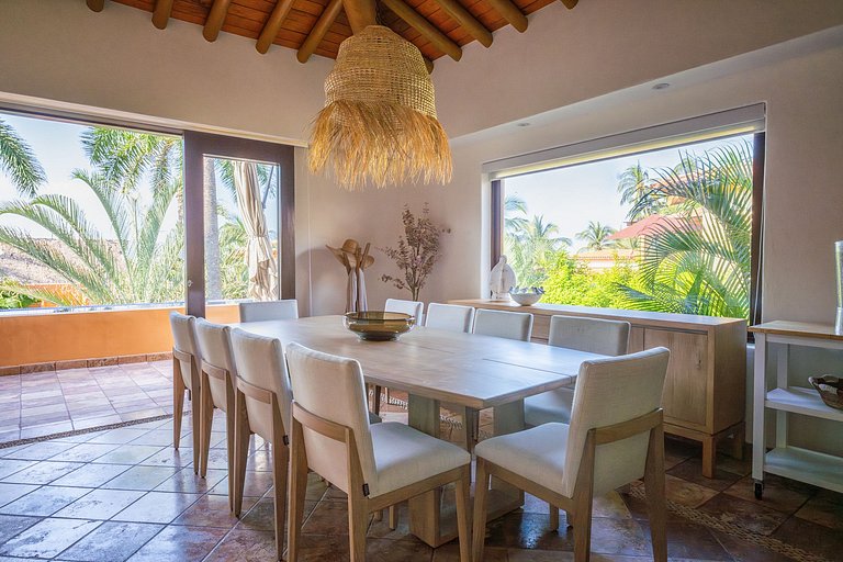 Villa Jaguar. NUEVA Residencia frente a la playa