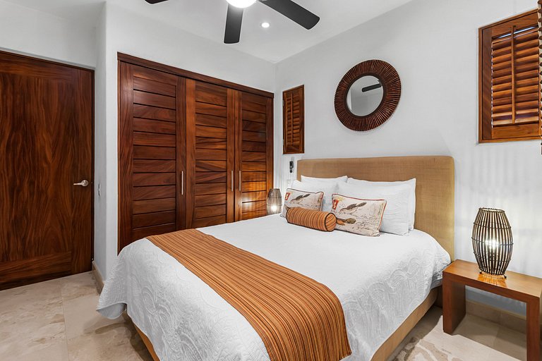 Pelicano. Beachfront 2 floor condo in Bucerias