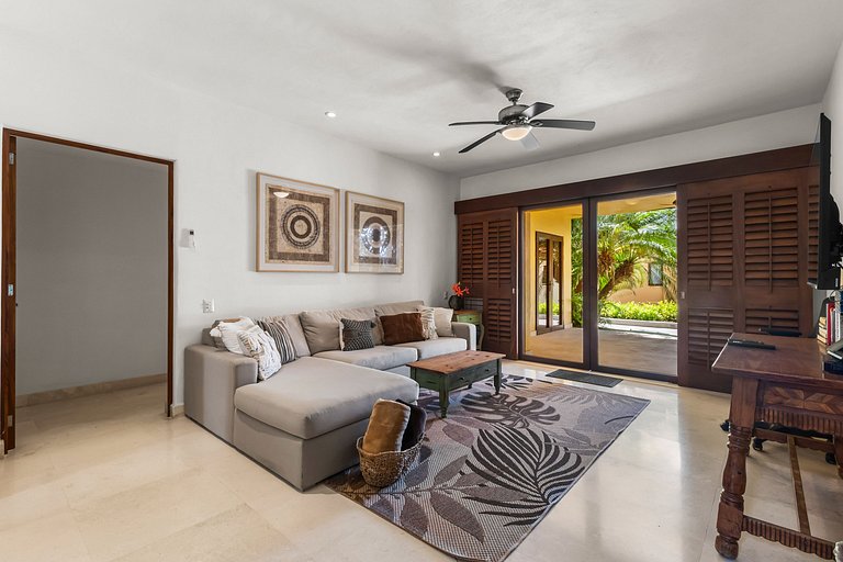 Pelicano. Beachfront 2 floor condo in Bucerias