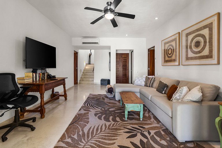 Pelicano. Beachfront 2 floor condo in Bucerias