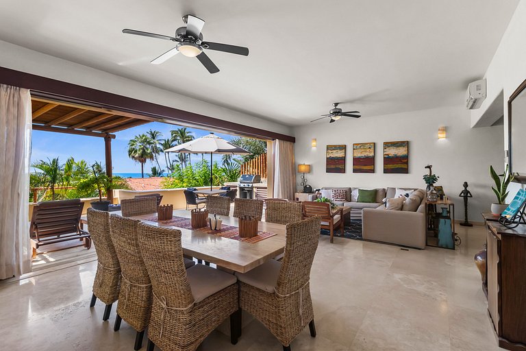 Pelicano. Beachfront 2 floor condo in Bucerias