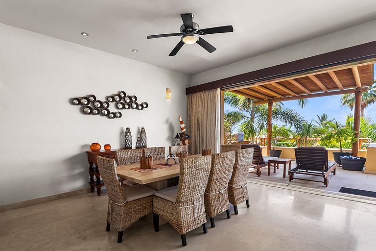 Pelicano. Beachfront 2 floor condo in Bucerias