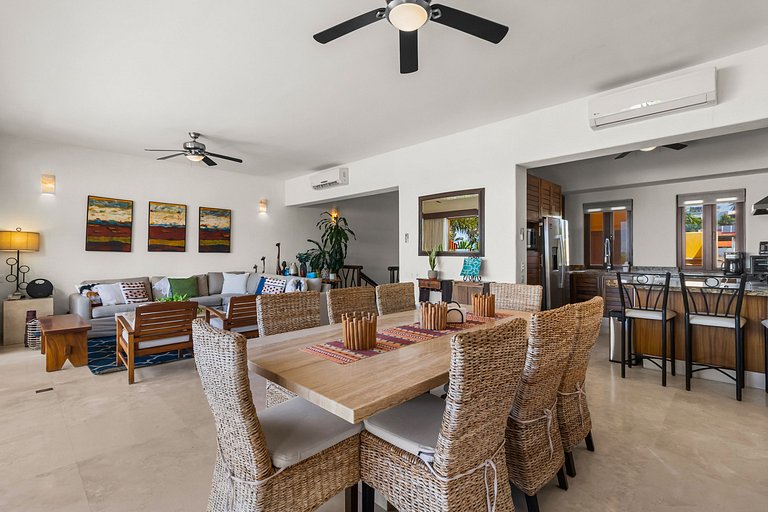 Pelicano. Beachfront 2 floor condo in Bucerias