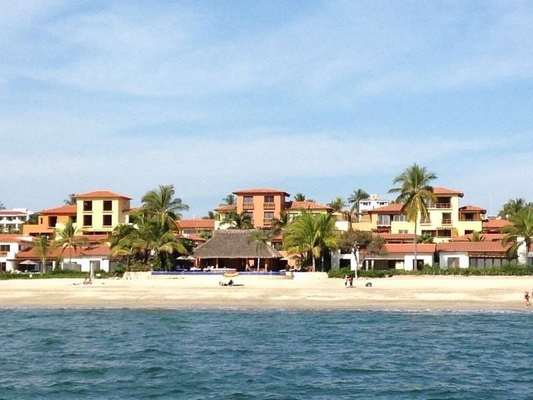 Pelicano, residencia frente a la playa en Bucerias